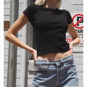 Brandy Melville hailie top